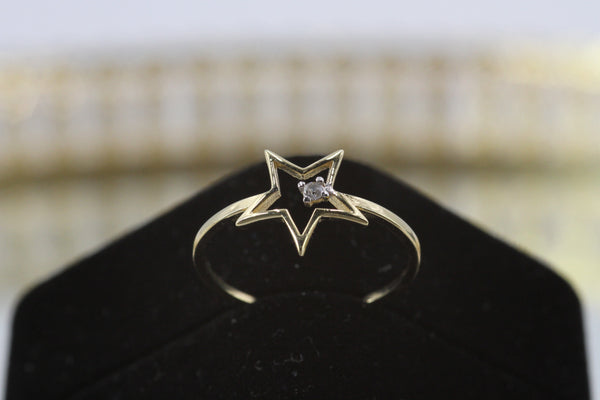 Elegant Celestial Star Ring