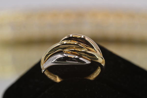 Luxury Bond Ring